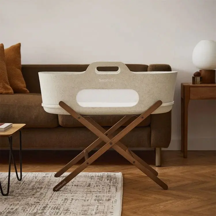 Snüzpod Baskit With Walnut Stand - Barley 1