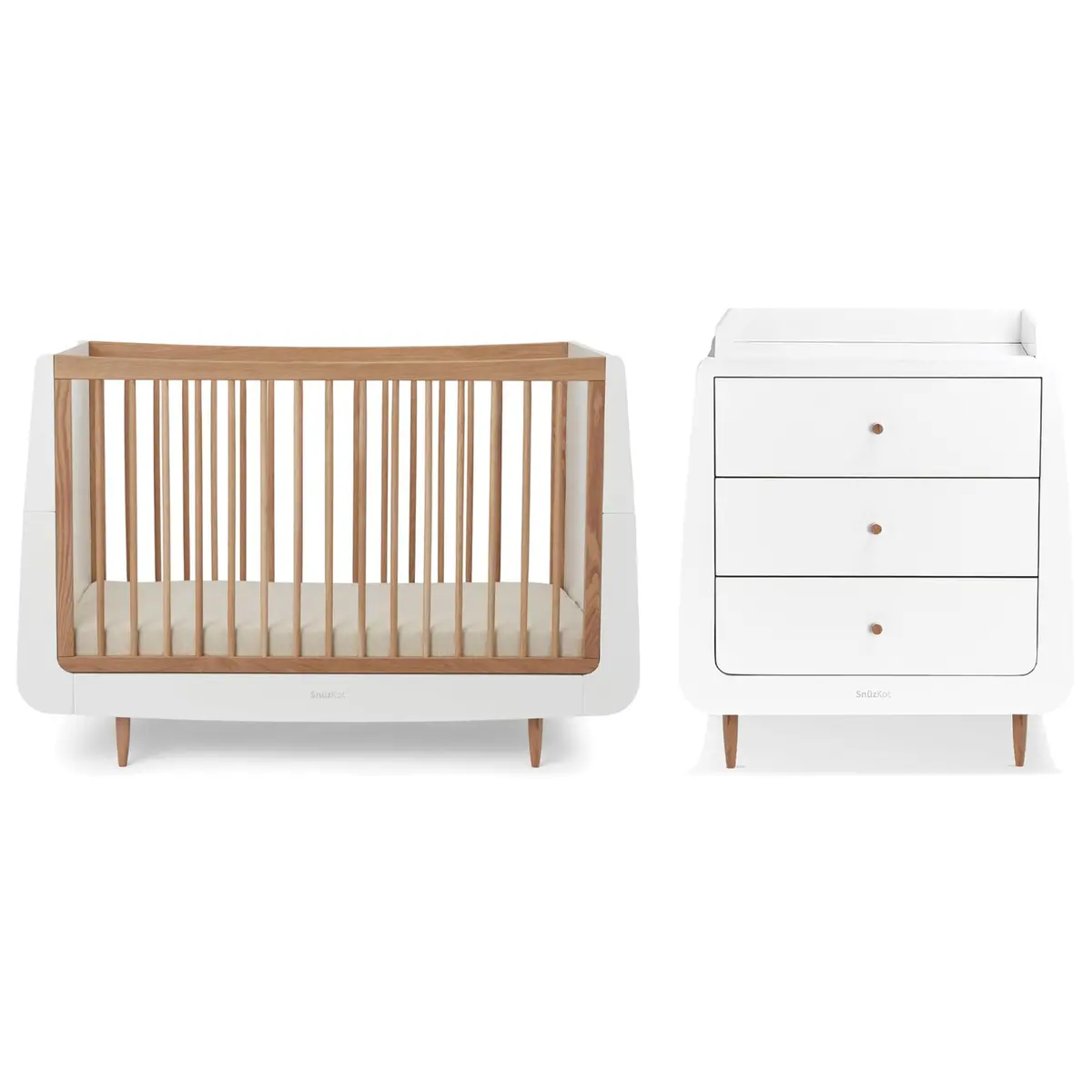 Snüzkot Skandi 2 Piece Nursery Furniture Set - Oak 1